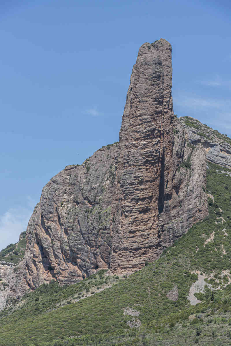 Huesca - Las Peñas de Riglos 06 - Mallos de Riglos.jpg
